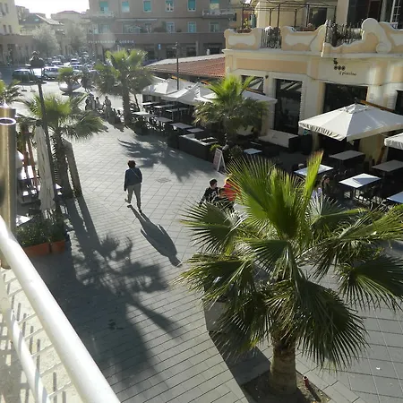 Bed & Breakfast Belle Epoque 3*